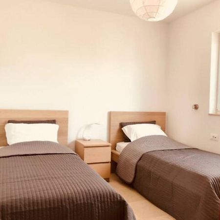 Gospino Apartment 1 Perfect For A Family Трогір Екстер'єр фото
